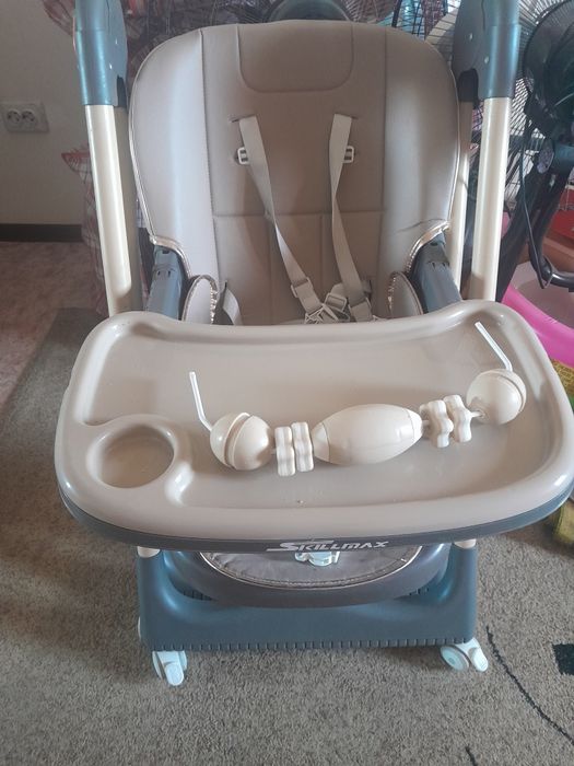 Продам стол для кормления