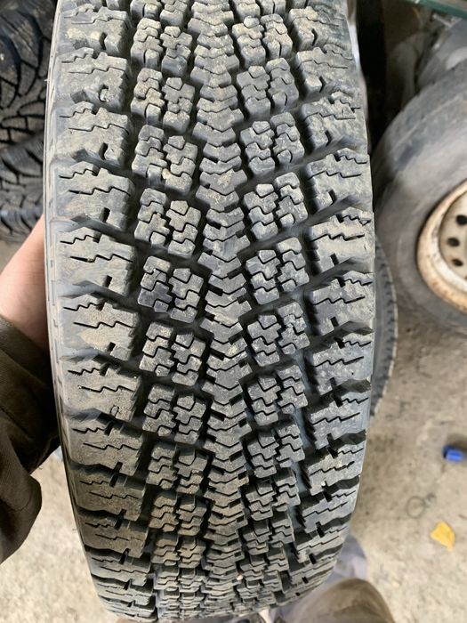 Продам зимнюю резину R13