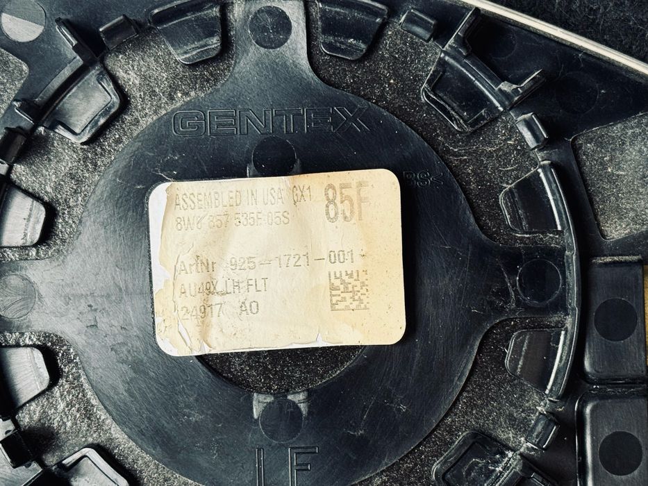 Огледало дясно само за Audi A4 B9 2016+