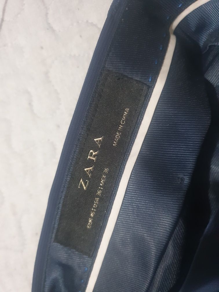 Pantalon casual / elegant barbati Zara
