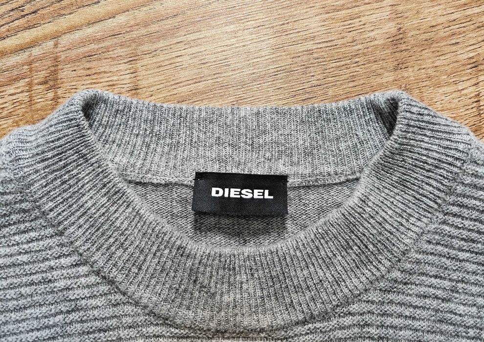 DIESEL Оригинален мъжки вълнен пуловер размер S