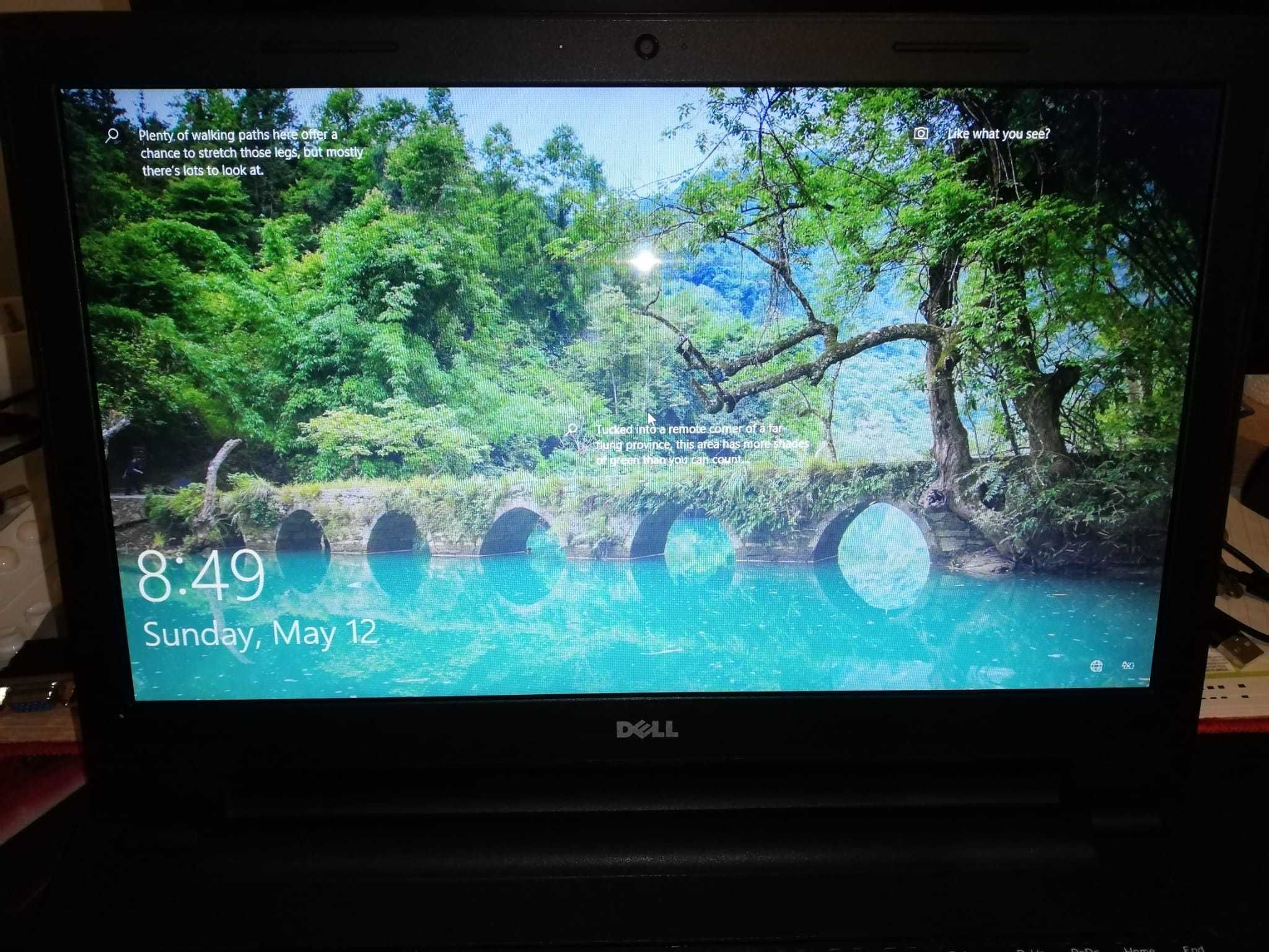 Laptop DELL Inspiron 15 cu procesor Intel  i7