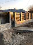 Construim garduri si porti din sipca metalica, panouri stil jaluzele,
