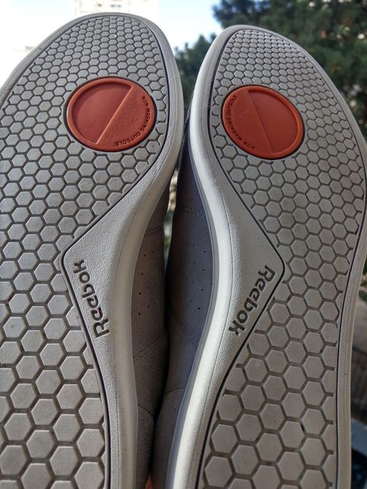 Reebok 42,5нм. 27,0см.