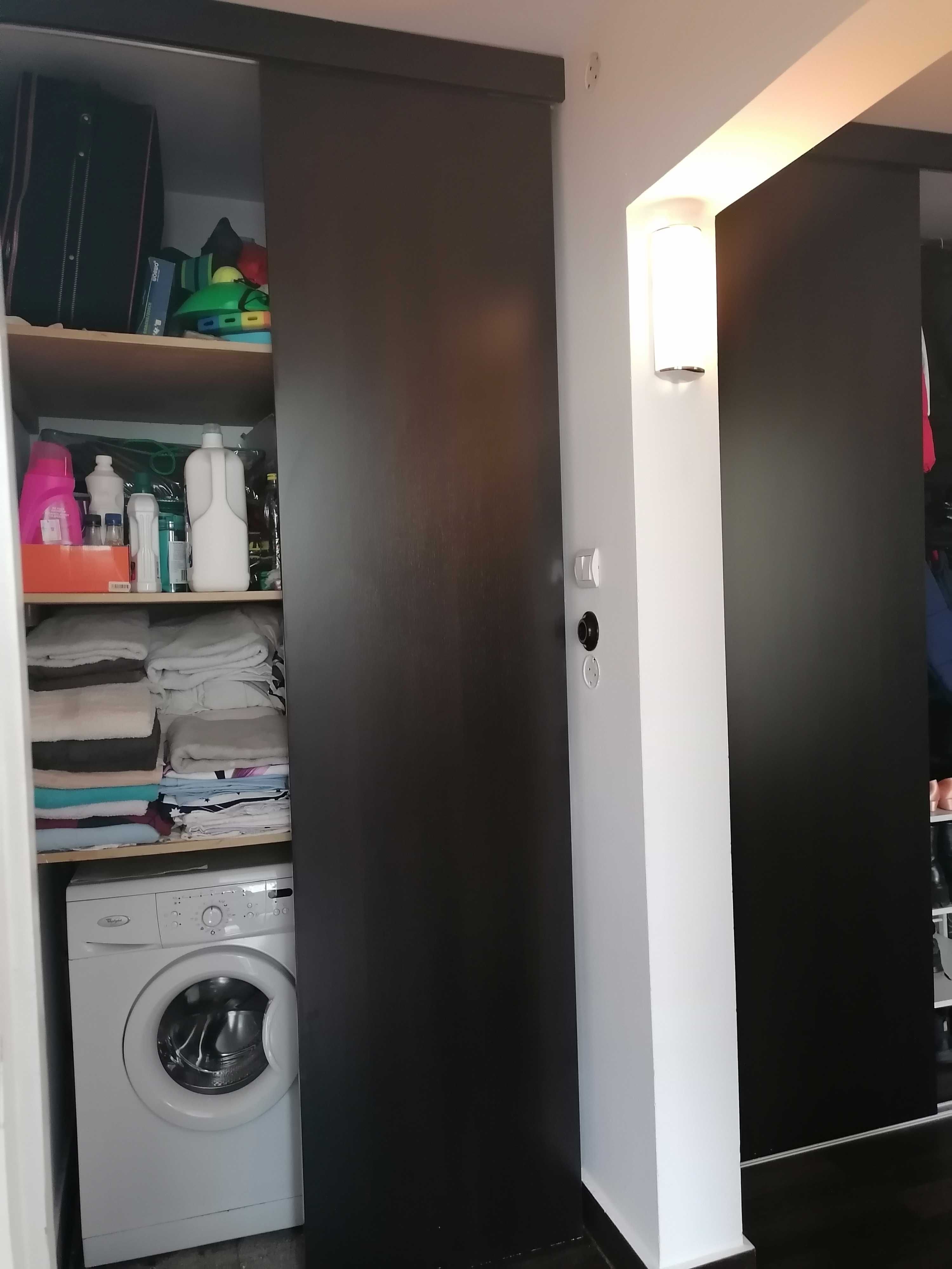 Vând sau schimb apartament cu 3 camere