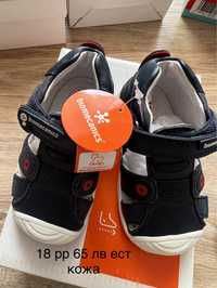 Нови сандали Biomecanics 18 размер