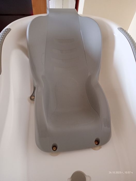 Вана със стойка и термометър Chipolino