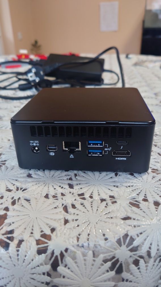 Mini pc intel nuc 11pahi7000