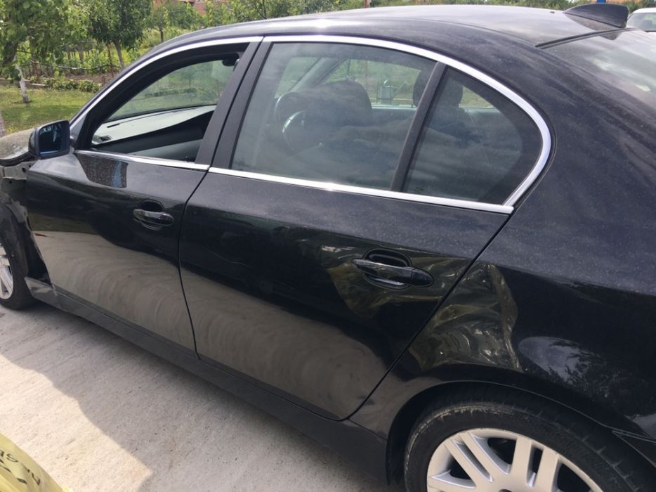 Vând usi bmw e 60