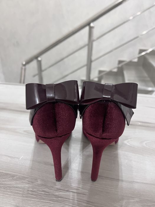 Бордовый туфли женские