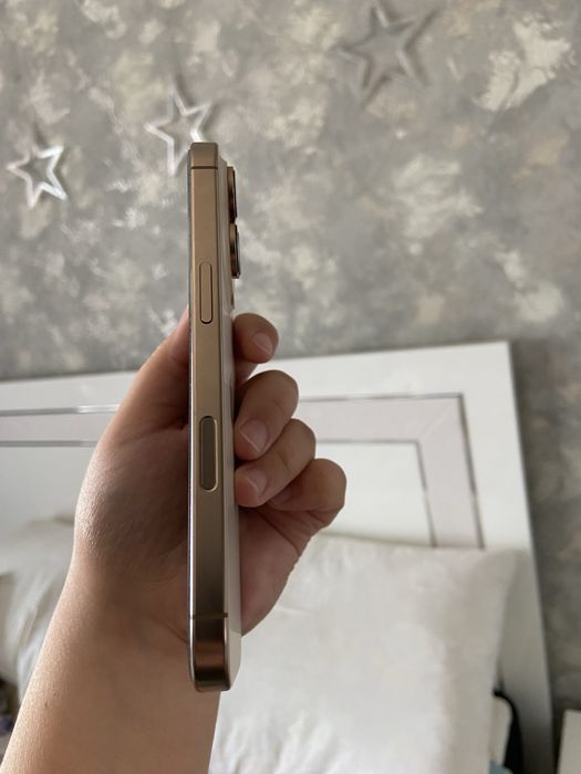 Iphone 16 Pro 256 desert titanium(розовый)