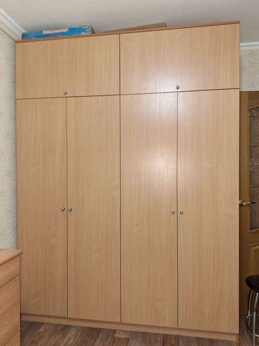 Продам шкаф почти новый