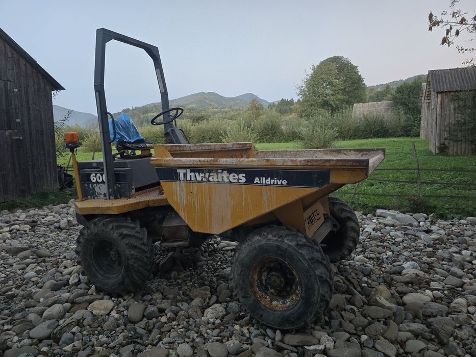 Dumper Thwaites 3 tone