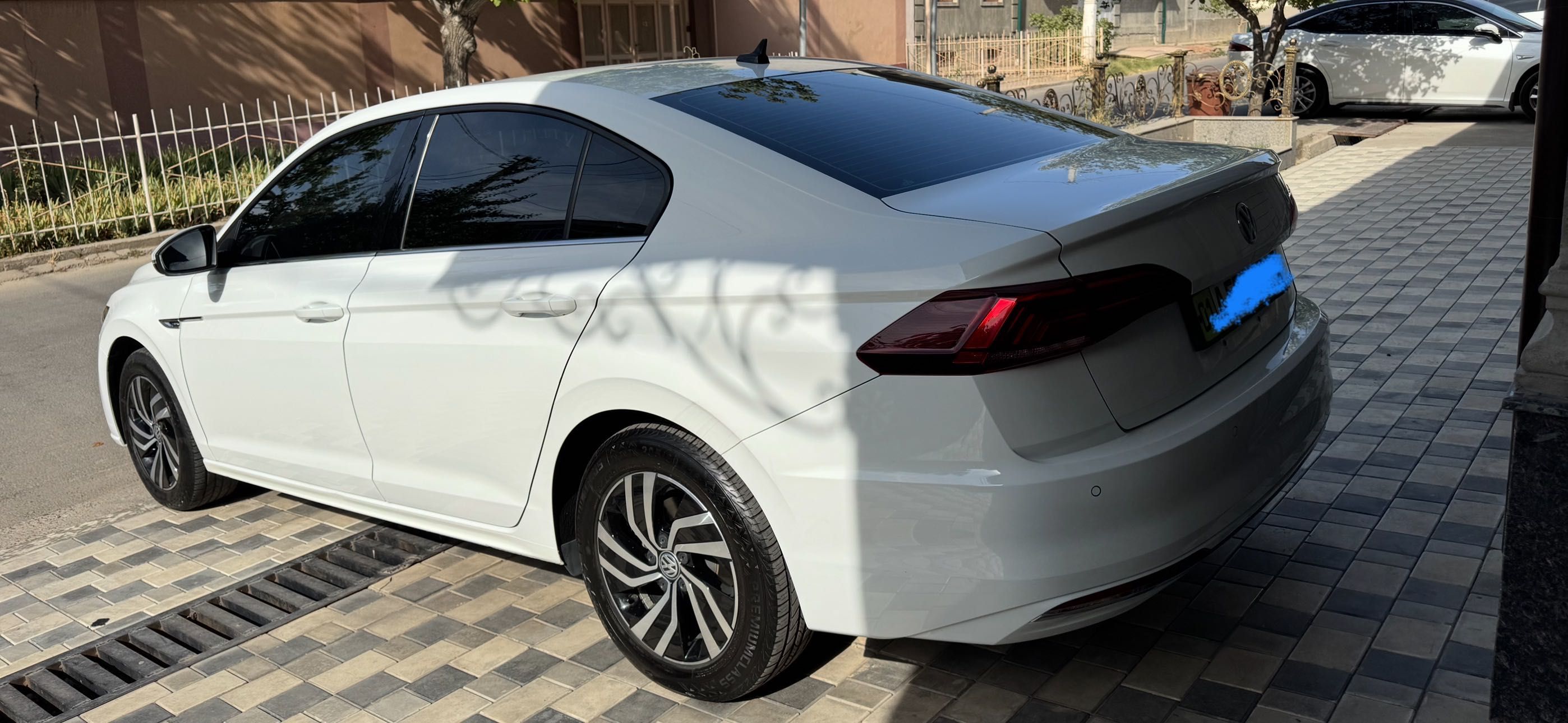 VOLKSWAGEN E BORA  Нахт ва Вариант 11100