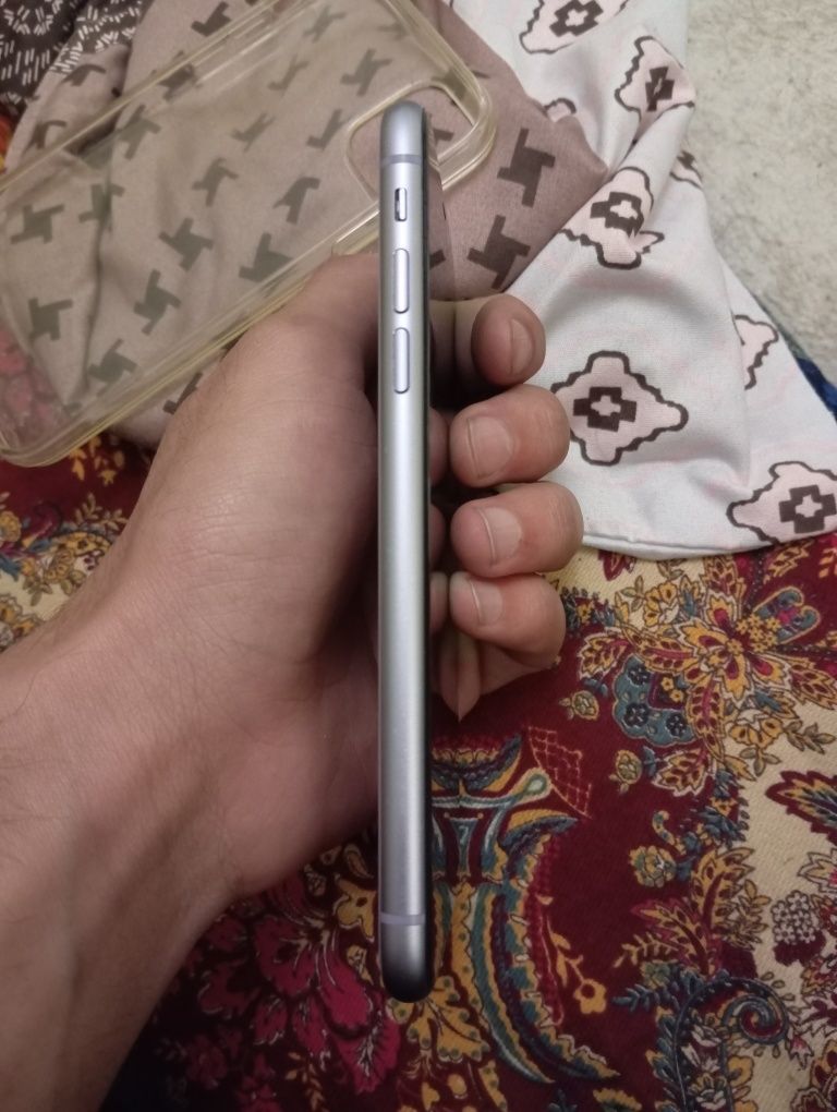 iphone 11 xotira 64 gb batareya y 74