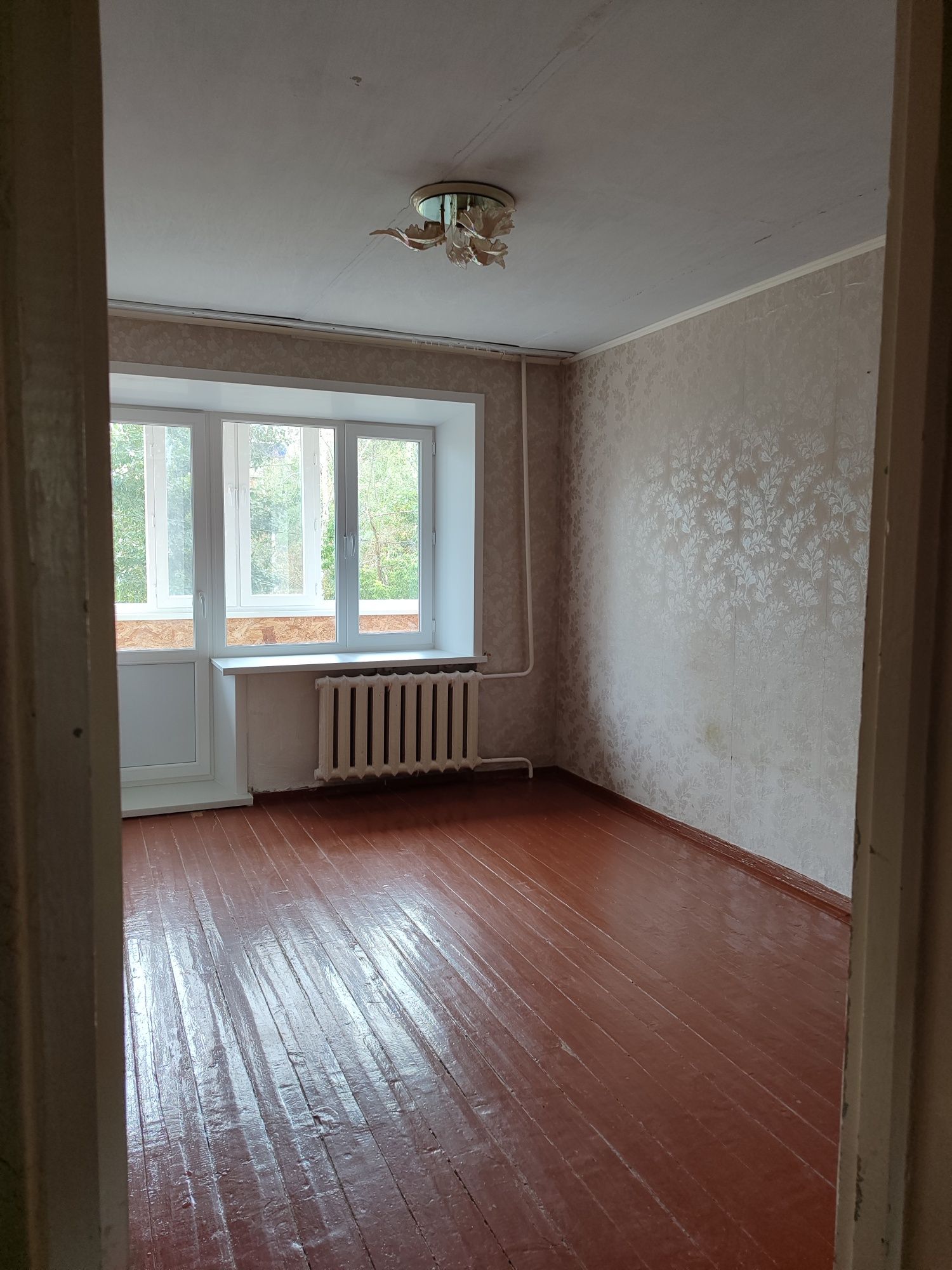 Сдам 2 комн. квартиру в 4 мкр