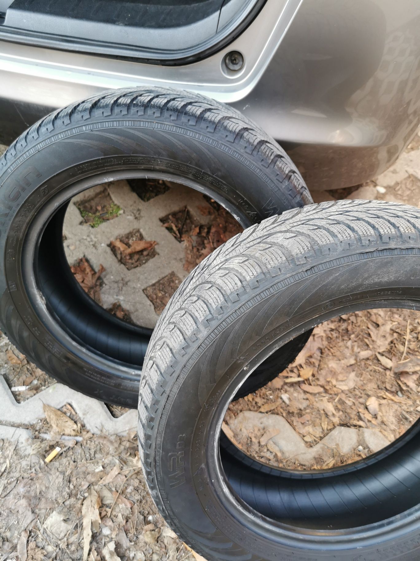 Всесезонни NOKIAN175/65/15 комплект 4 бр. 80 лв.
