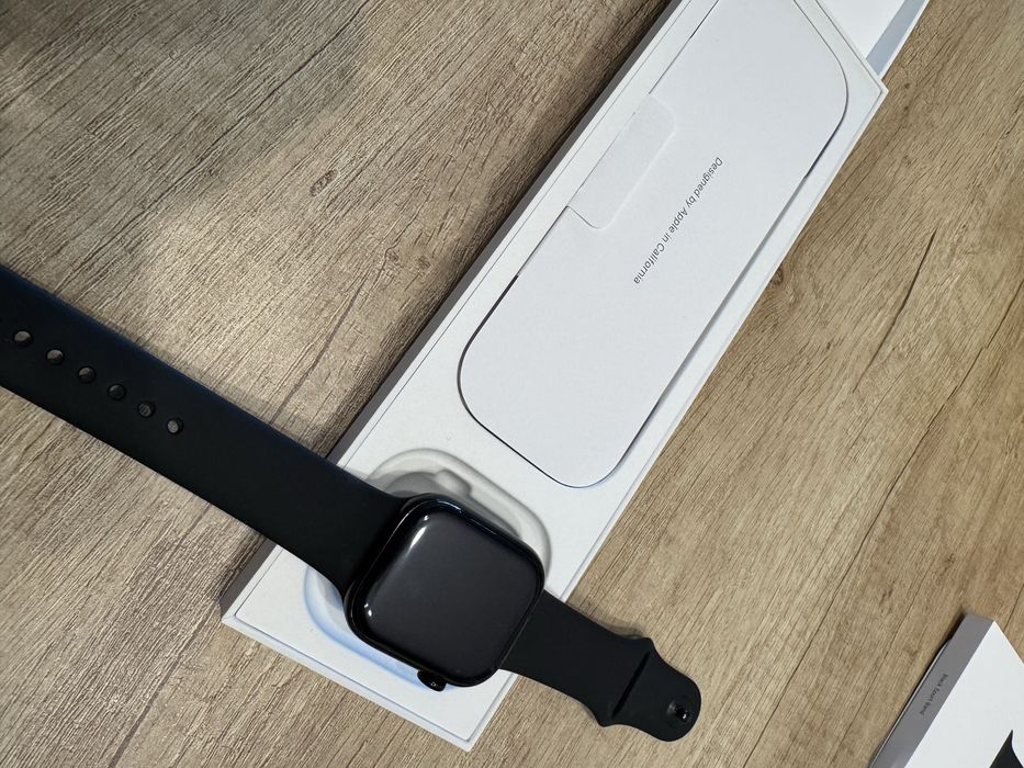 Apple Watch 11 42mm GPS Jet Black