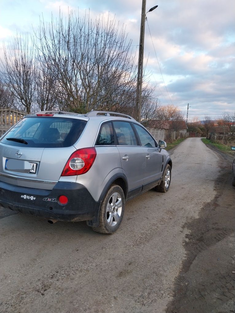 Vând Opel antara