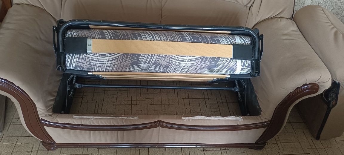 Продам шикарный диван
