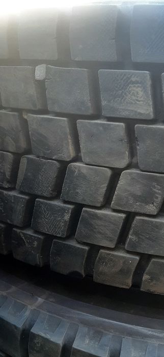 Cauciucuri cap tractor 295/80/22,5 4+2