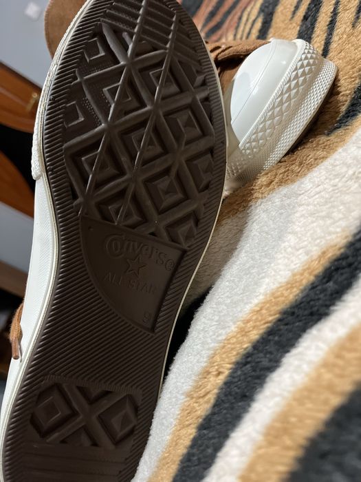 Vând adidași Convers