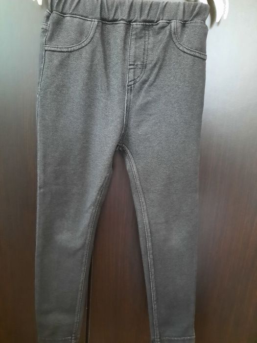 Hainute fetite in stare impecabila