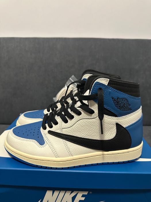 JORDAN
x Travis Scott Air Jordan 1 High SP "Fragment"