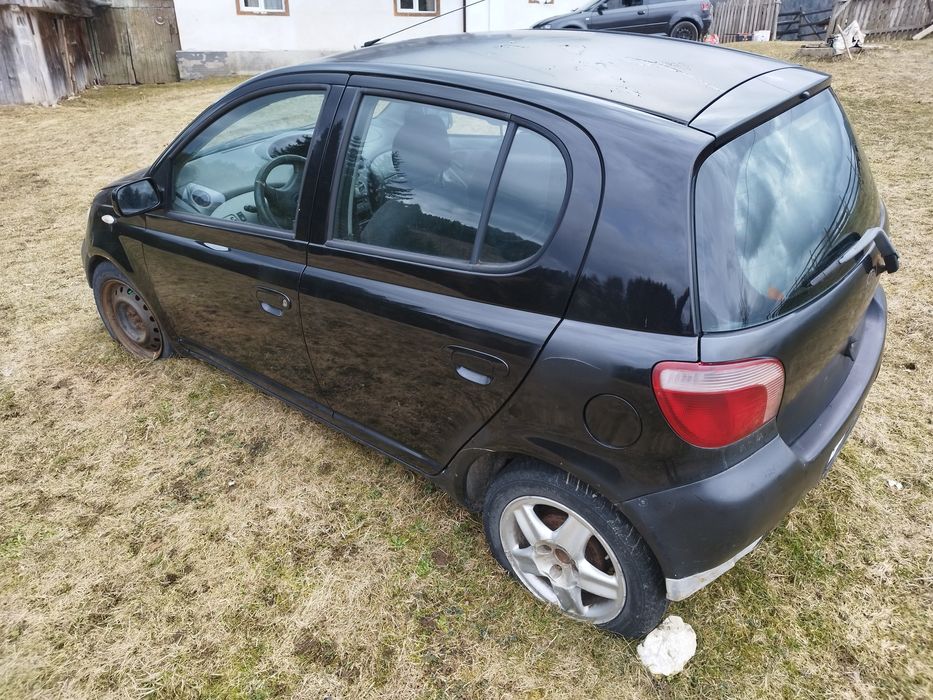 Toyota Yaris pt RABLA SAU PIESE