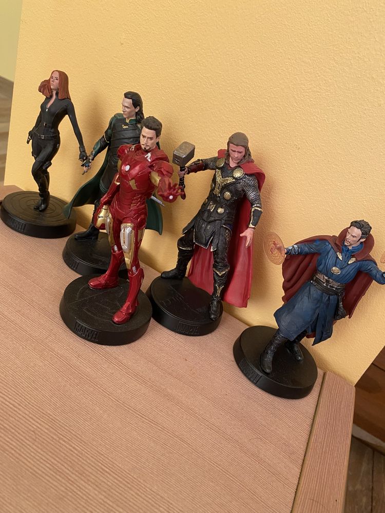 Ръчно рисивани фиргурки на Marvel