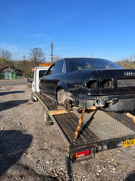 Audi A8 D2 на части