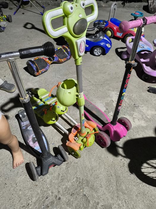 Продам самокаты детские