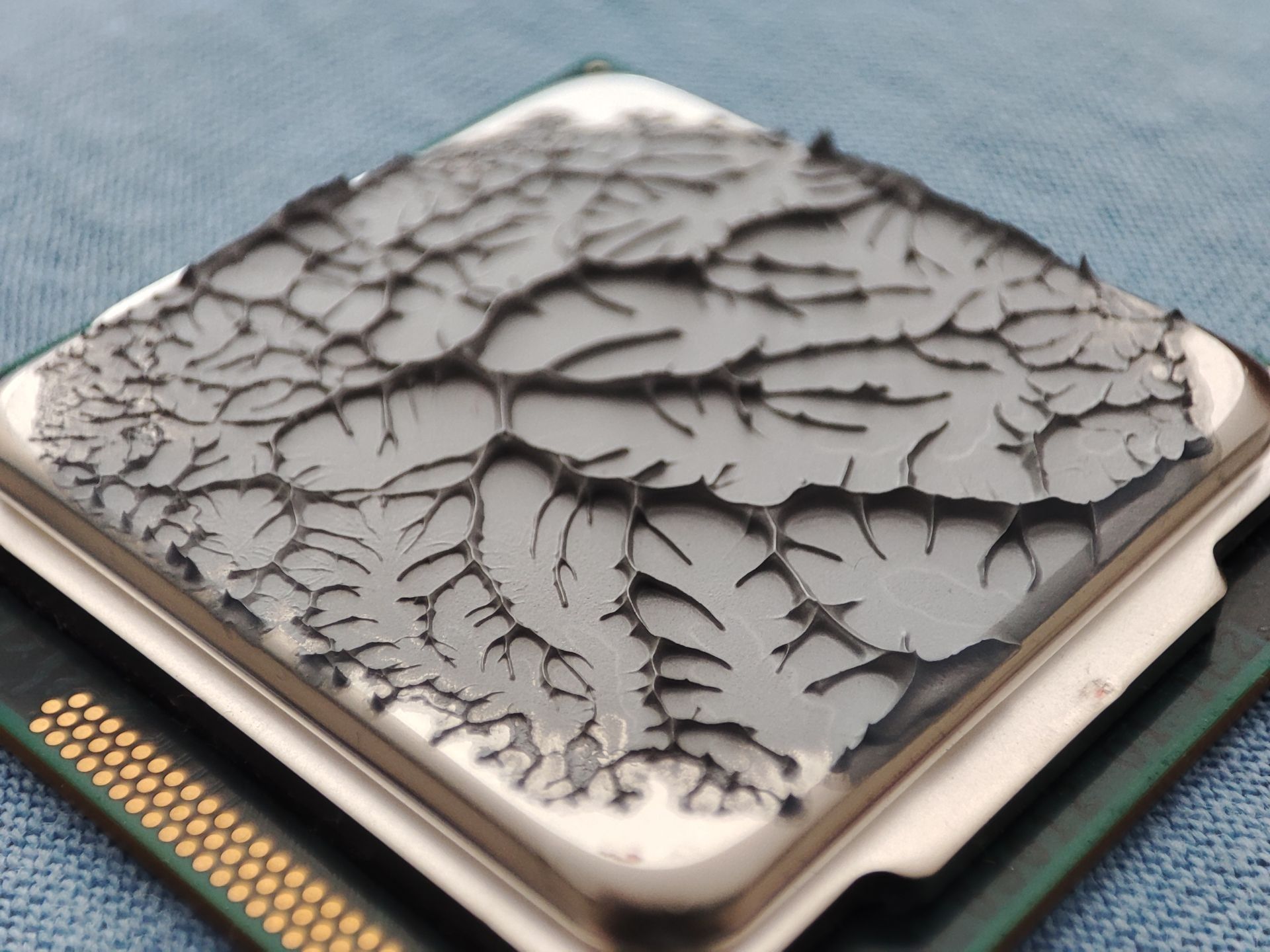 Процесор Intel i5 2400