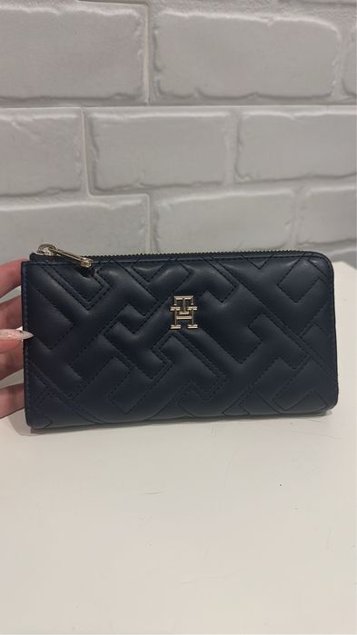 Дамски и мъжки раници,чанти,портмоне