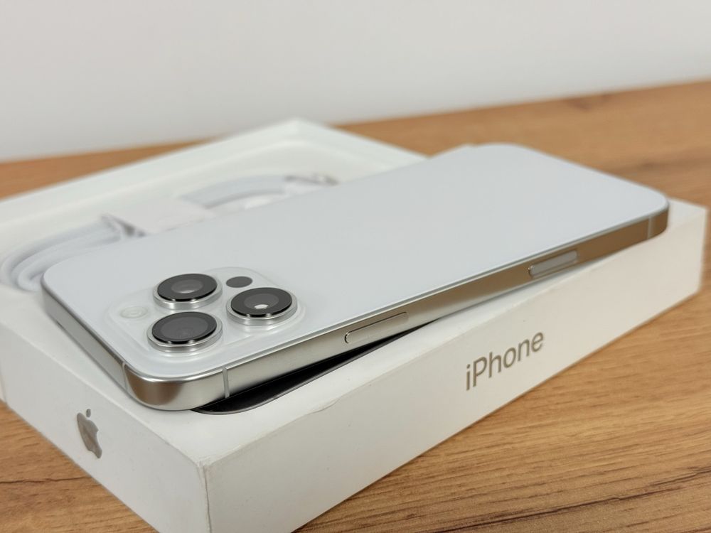 iPhone 16 Pro Max 7 зареждания!!!