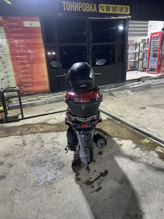 Skutr tank sotladi sroshni 5 mln kami bor