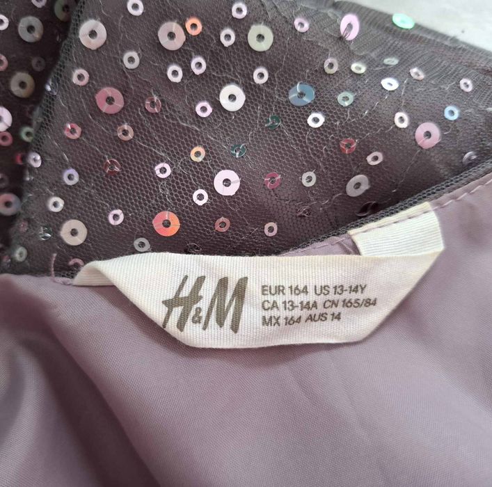 Официанална рокля