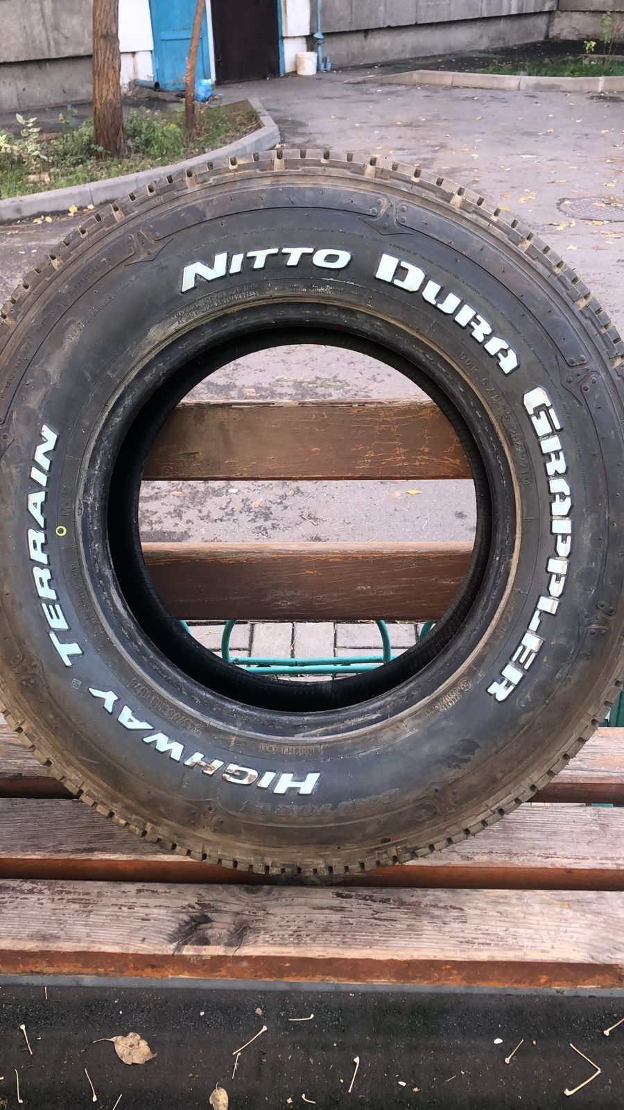 Продам шины NITTO для внедорожника