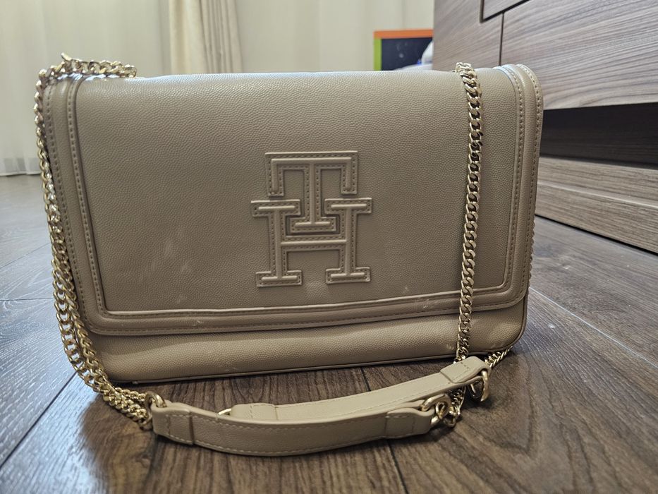 Дамска чанта Tommy Hilfiger