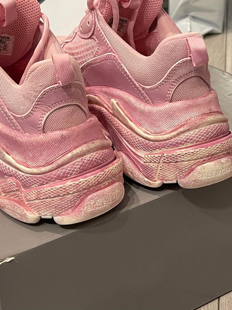 Balenciaga triple s Faded pink