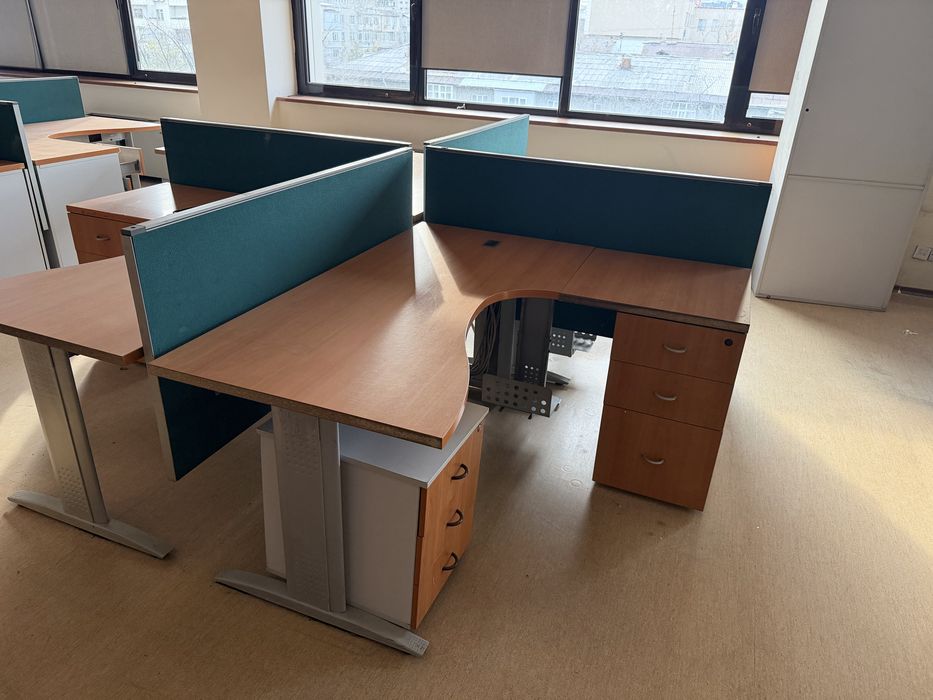 Офисная мебель (столы, шкафы, кресла и т.д.)