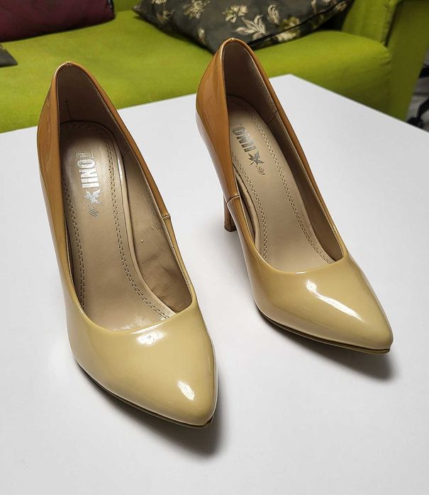 Pantofi stiletto eleganți din piele naturală, în două nuanțe