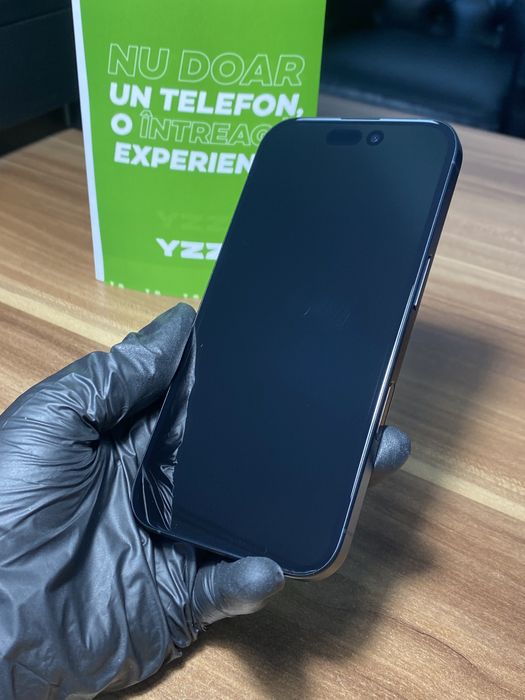 iPhone 16 • 128 GB • Black