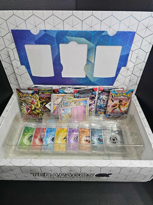 Покемон карти и кутия