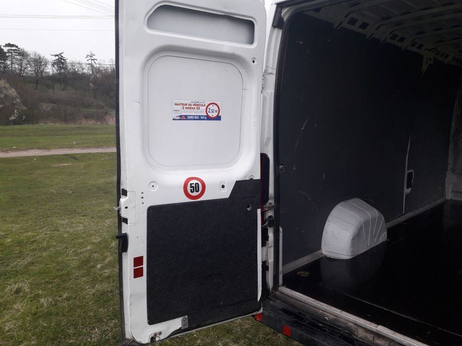 Transport ocazional de marfa