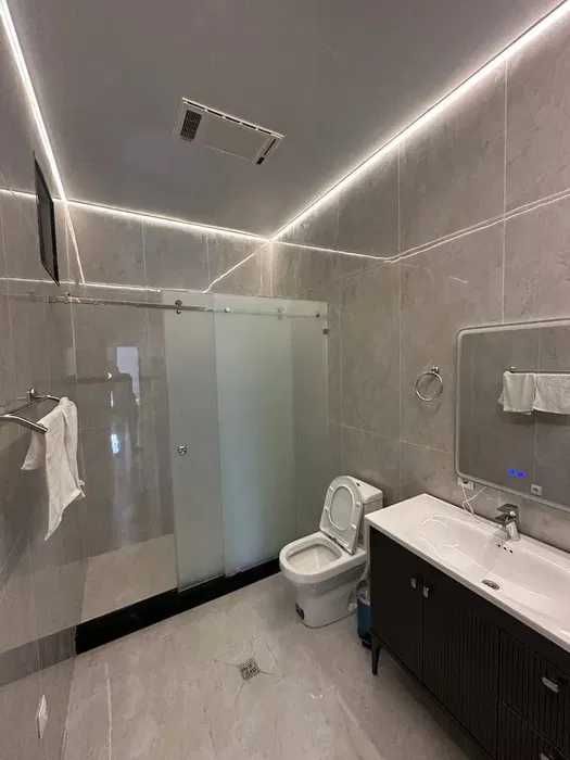 Сдаётся Евродом возле 4 роддома, можно под офис / id888 /