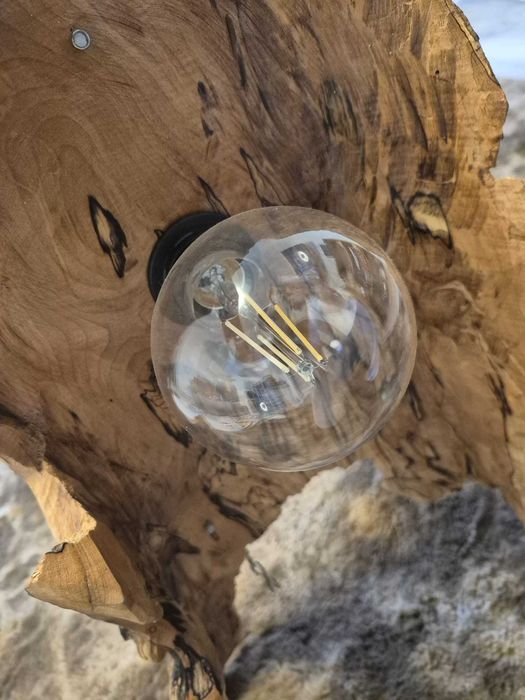 Lustra rustica sculptata manual