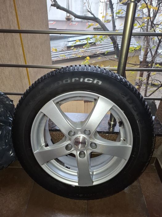 anvelope roti iarna mercedes E 200  bf goodrich 205 60 R16