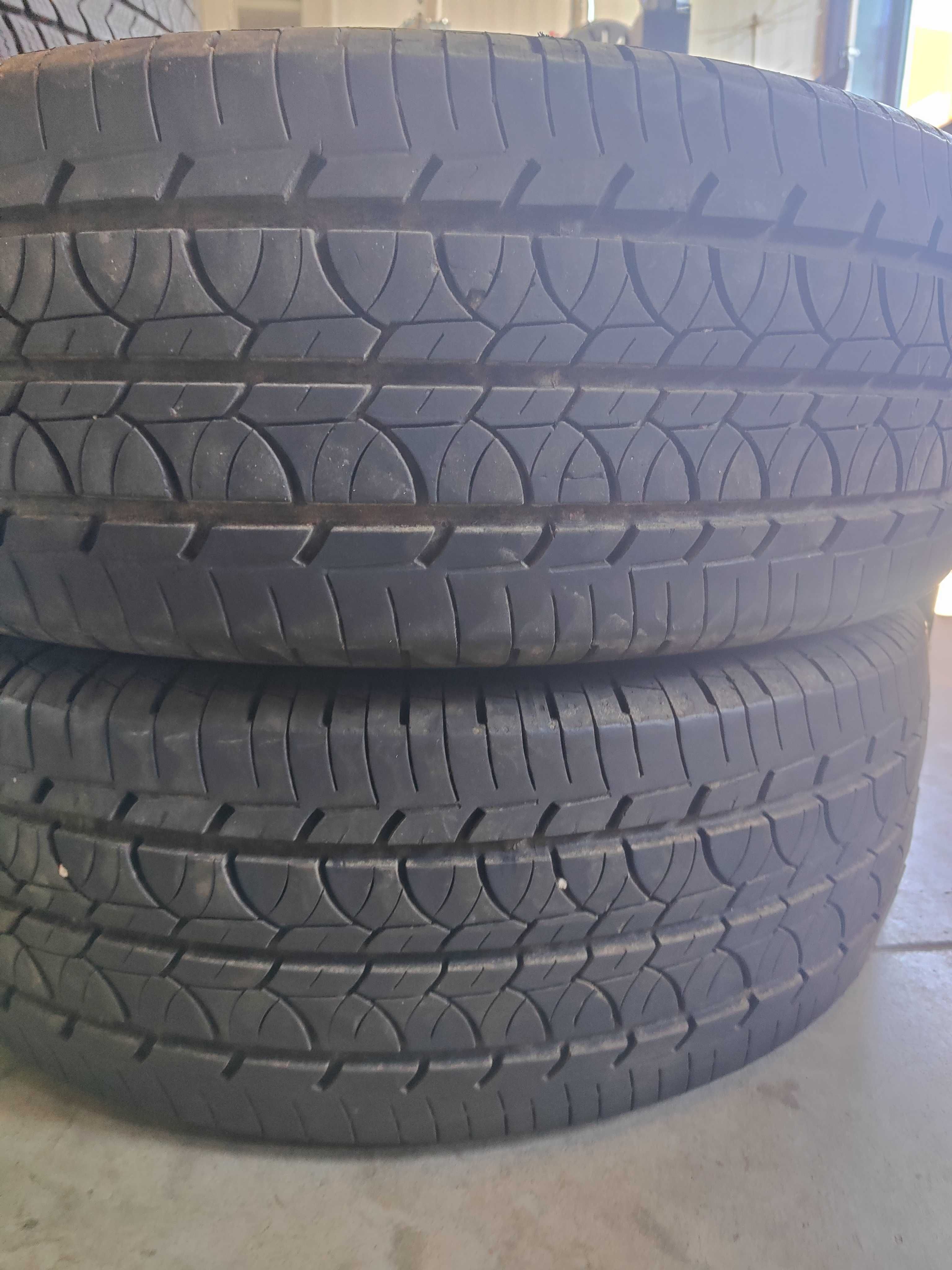 2бр.летни гуми 225/65/16C Barum