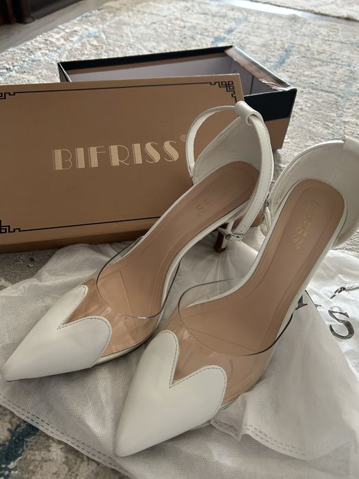 Туфли. Каблук. Новый